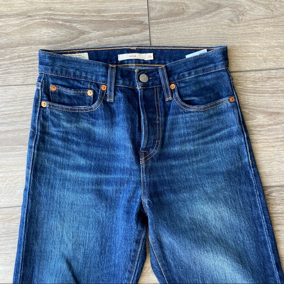 Levi’s Wedgie Icon Authentic Favorite High Rise Jeans - Picture 5 of 14